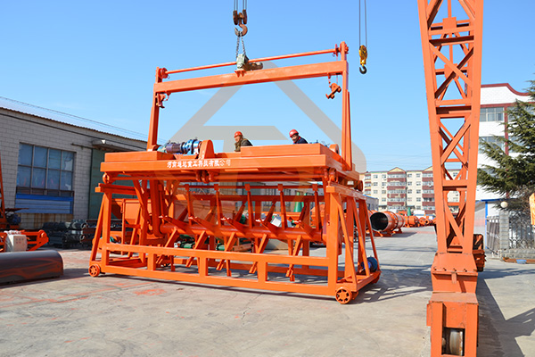 幾萬(wàn)塊的污泥發(fā)酵翻堆機(jī)型號(hào)有哪些?具體價(jià)格多少?  　　