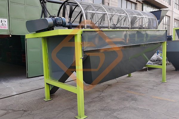 有機(jī)肥生產(chǎn)加工設(shè)備顆粒篩分機(jī)