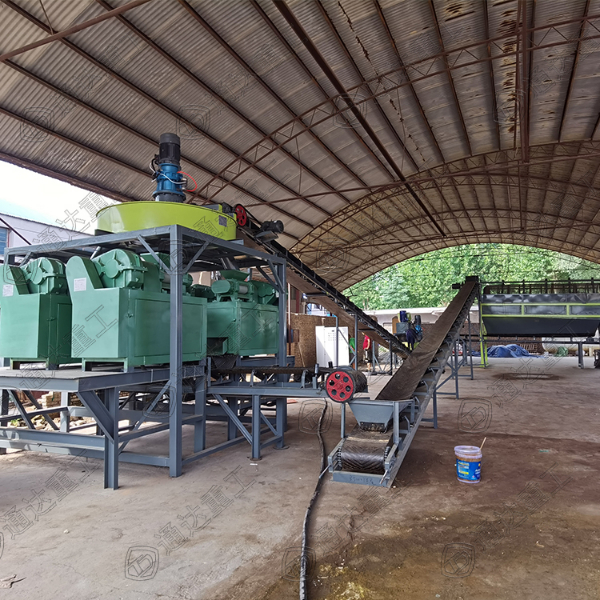 小型復(fù)合肥肥料生產(chǎn)線機(jī)器