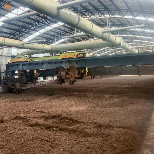 輪盤翻堆機(jī)9.jpg 輪盤翻堆機(jī)9.jpg